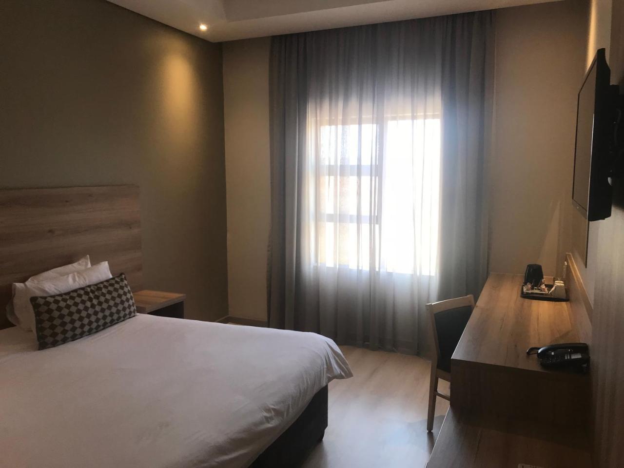 Regal Inn Hotel Midrand Εξωτερικό φωτογραφία